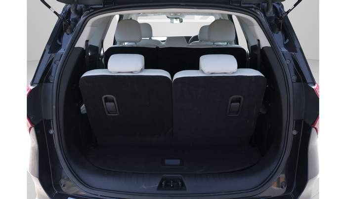 2024 Mahindra XUV700 AX 7 LUXURY P AT 7 STR, Petrol, Automatic, 7,497 km, Boot Inside