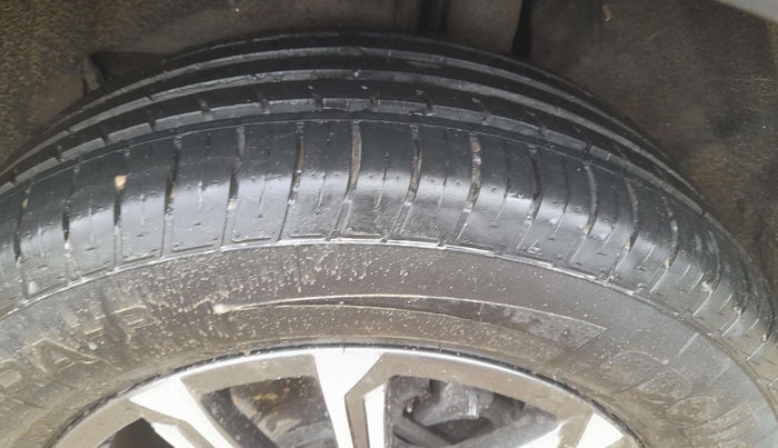 2024 Mahindra XUV700 AX 7 LUXURY P AT 7 STR, Petrol, Automatic, 7,497 km, Left Rear Tyre Tread