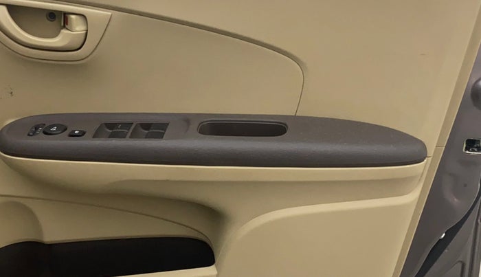 2012 Honda Brio S(O) MT, Petrol, Manual, 28,351 km, Driver Side Door Panels Control