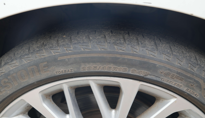 2021 Toyota Camry HYBRID, Hybrid, Automatic, 39,751 km, Right Front Tyre Tread