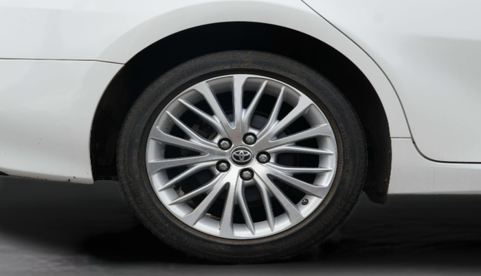 2021 Toyota Camry HYBRID, Hybrid, Automatic, 39,751 km, Right Rear Wheel