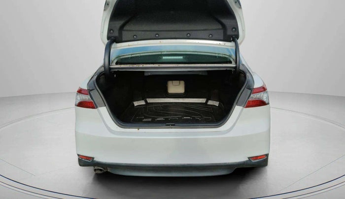 2021 Toyota Camry HYBRID, Hybrid, Automatic, 39,751 km, Boot Door Open