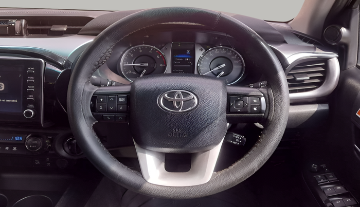 2024 Toyota HILUX HIGH 4X4 AT, Diesel, Automatic, 33,416 km, Steering Wheel Close Up