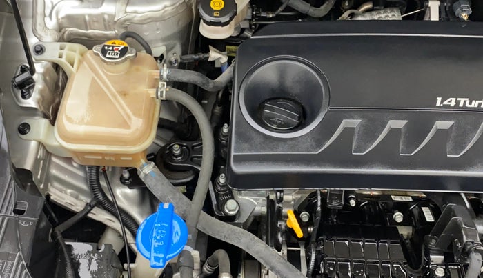 2022 KIA CARENS LUXURY PLUS 1.4 PETROL 6 STR, Petrol, Manual, 80,093 km, Engine View - Right