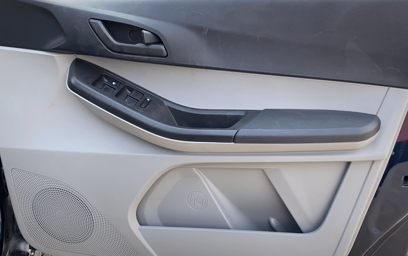 2021 Tata Tiago XT (O) PETROL, Petrol, Manual, 20,725 km, Driver Side Door Panels Control