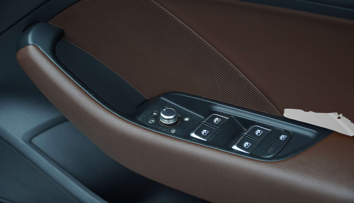 2019 Audi A3 35 TFSI PREMIUM PLUS, Petrol, Automatic, 55,284 km, Driver Side Door Panels Control