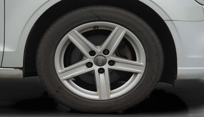 2019 Audi A3 35 TFSI PREMIUM PLUS, Petrol, Automatic, 55,284 km, Right Front Wheel