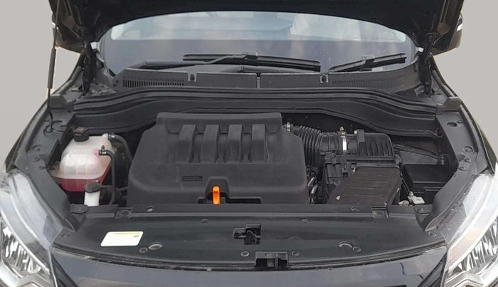 2024 Mahindra XUV700 AX 7 Luxury Pack Petrol AT 6 STR, Petrol, Automatic, 13,276 km, Engine View