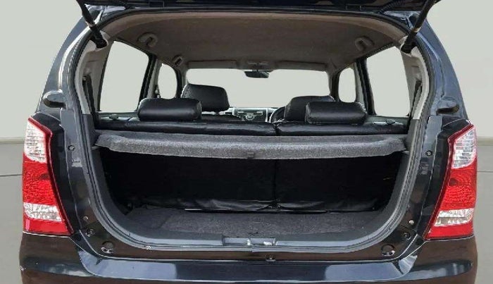 2010 Maruti Wagon R 1.0 VXI, Petrol, Manual, 1,18,037 km, Boot Inside