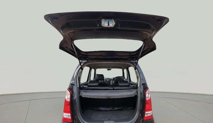 2010 Maruti Wagon R 1.0 VXI, Petrol, Manual, 1,18,037 km, Boot Door Open