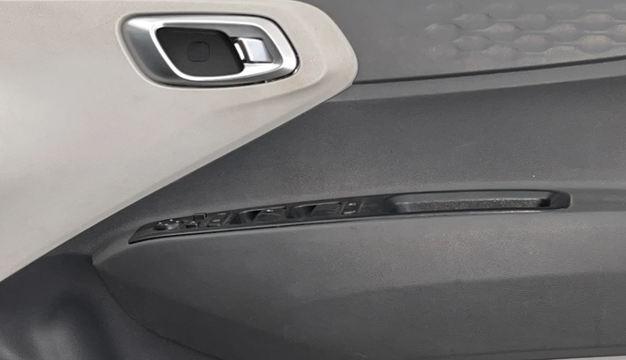 2021 Hyundai GRAND I10 NIOS SPORTZ AMT 1.2 KAPPA VTVT, Petrol, Automatic, 72,678 km, Driver Side Door Panels Control