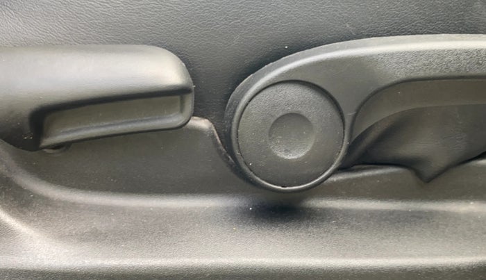 2021 Maruti Vitara Brezza ZXI PLUS, Petrol, Manual, 68,975 km, Driver Side Adjustment Panel