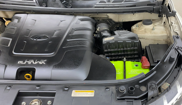 2018 Mahindra XUV500 W11, Diesel, Manual, 72,771 km, Engine View - Left