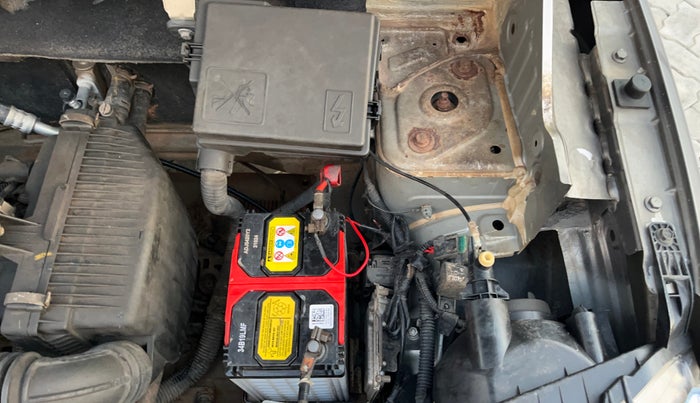 2016 Renault Kwid RXT 0.8, Petrol, Manual, 49,870 km, Engine View - Left