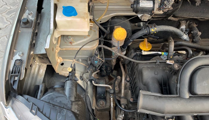 2016 Renault Kwid RXT 0.8, Petrol, Manual, 49,870 km, Engine View - Right