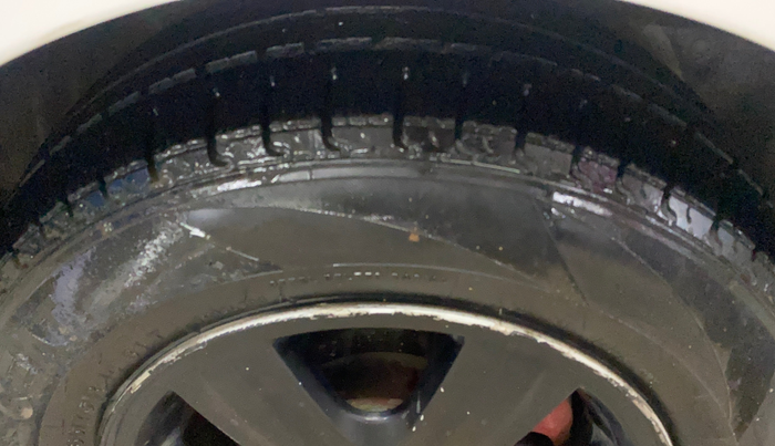 2022 Hyundai XCENT PRIME 	T+ CNG, CNG, Manual, 67,229 km, Right Front Tyre Tread