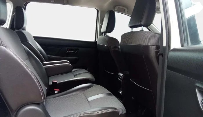 2022 Maruti XL6 ZETA MT, Petrol, Manual, 15,756 km, Right Side Rear Door Cabin