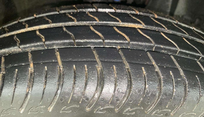 2024 Maruti WAGON R MAV VX, Petrol, Manual, 7,213 km, Right Front Tyre Tread