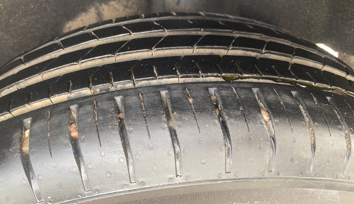 2019 Maruti Baleno ALPHA CVT PETROL 1.2, Petrol, Automatic, 70,779 km, Left Rear Tyre Tread