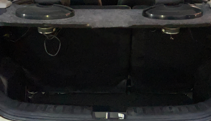 2016 Maruti Swift LXI (O), Petrol, Manual, 64,386 km, Boot Inside