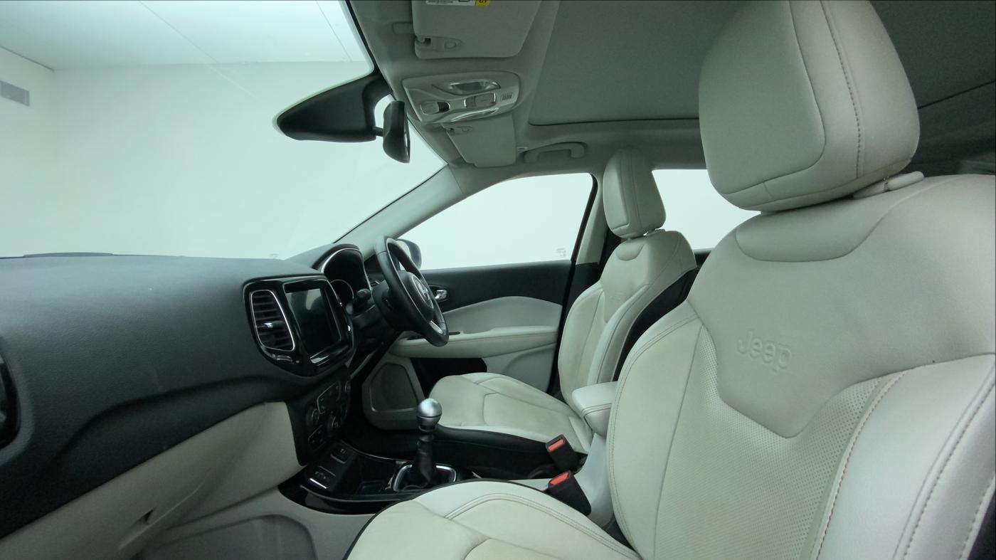 2019 Jeep Compass LIMITED PLUS DIESEL, Diesel, Manual, 45,587 km, Right Side Front Door Cabin