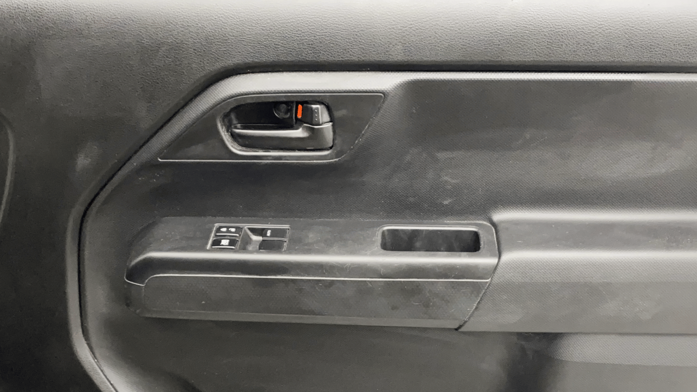 2022 Maruti New Wagon-R LXI CNG 1.0, CNG, Manual, 27,763 km, Driver Side Door Panels Control