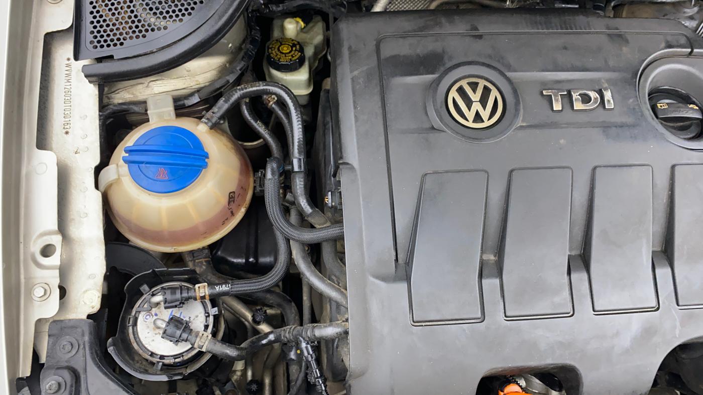 2012 Volkswagen Vento HIGHLINE DIESEL 1.6, Diesel, Manual, 79,013 km, Engine View - Right