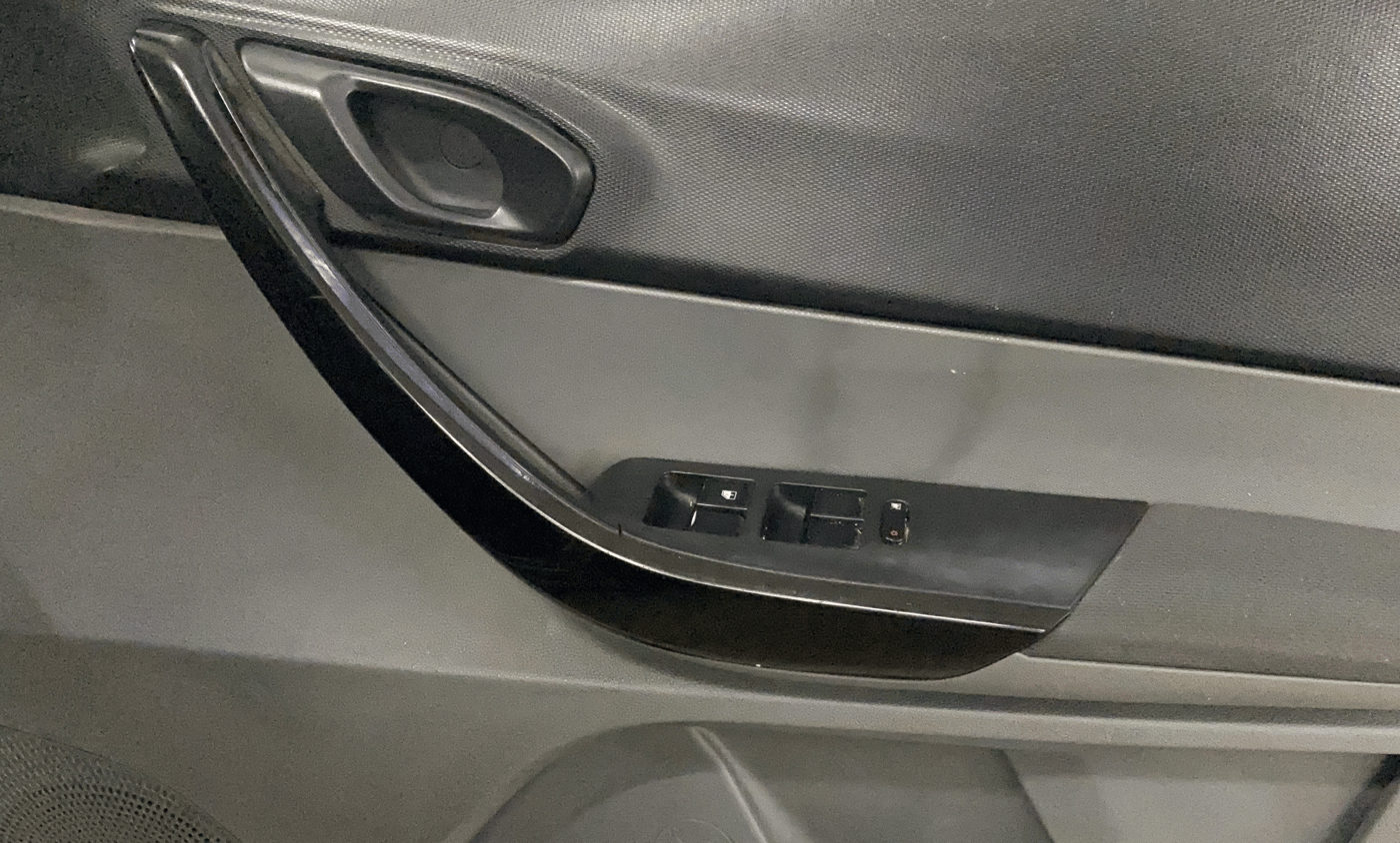 2017 Tata TIGOR XT DIESEL, Diesel, Manual, 95,911 km, Driver Side Door Panels Control