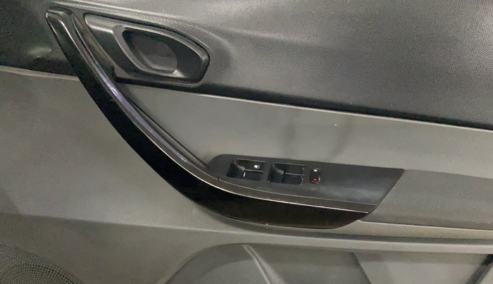 2017 Tata TIGOR XT DIESEL, Diesel, Manual, 95,837 km, Driver Side Door Panels Control