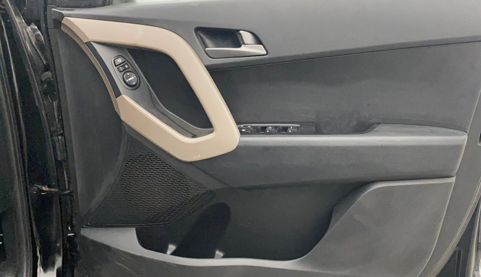 2016 Hyundai Creta SX PLUS 1.6 PETROL, Petrol, Manual, 47,849 km, Driver Side Door Panels Control