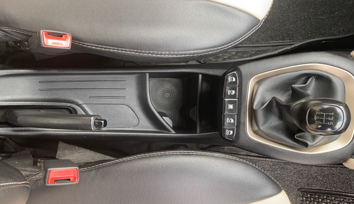 2020 Hyundai NEW SANTRO SPORTZ MT, Petrol, Manual, 81,386 km, Gear Lever