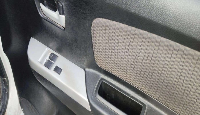 2013 Maruti Wagon R 1.0 LX, Petrol, Manual, 68,348 km, Driver Side Door Panels Control