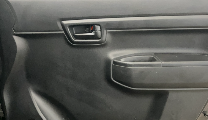2020 Maruti S PRESSO VXI PLUS AMT, Petrol, Automatic, 42,863 km, Driver Side Door Panels Control