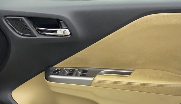 2016 Honda City 1.5L I-VTEC VX CVT, Petrol, Automatic, 77,839 km, Driver Side Door Panels Control