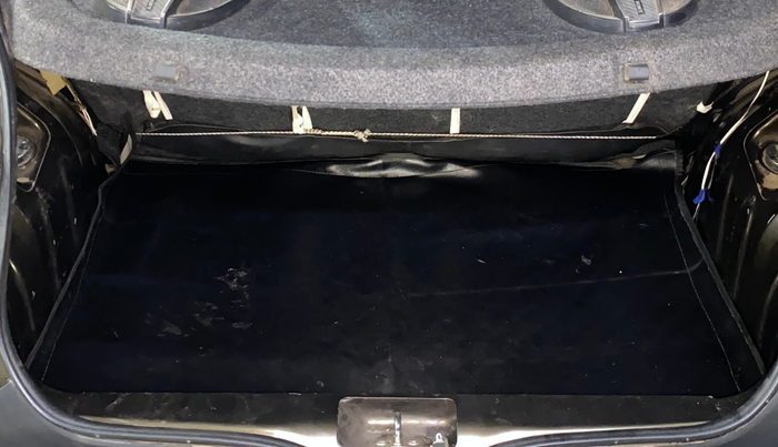 2020 Renault Kwid RXT 1.0 (O), Petrol, Manual, 20,804 km, Boot Inside