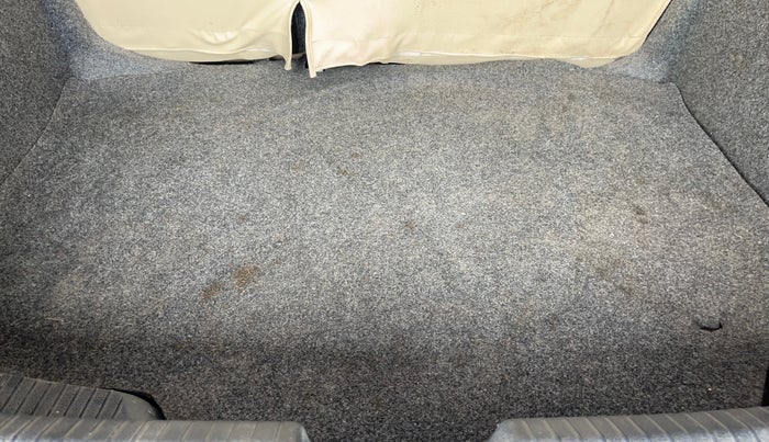 2017 Volkswagen Ameo HIGHLINE1.2L, Petrol, Manual, 72,188 km, Boot Inside