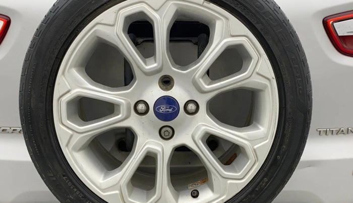 2018 Ford Ecosport TITANIUM + 1.5L DIESEL, Diesel, Manual, 1,32,410 km, Spare Tyre