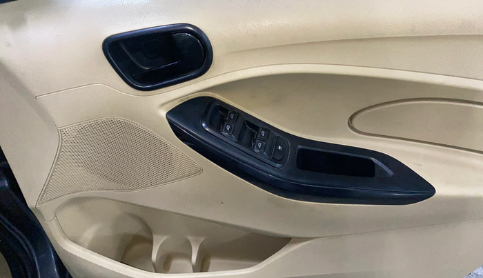 2017 Ford Figo Aspire TREND 1.2 PETROL, Petrol, Manual, 91,618 km, Driver Side Door Panels Control