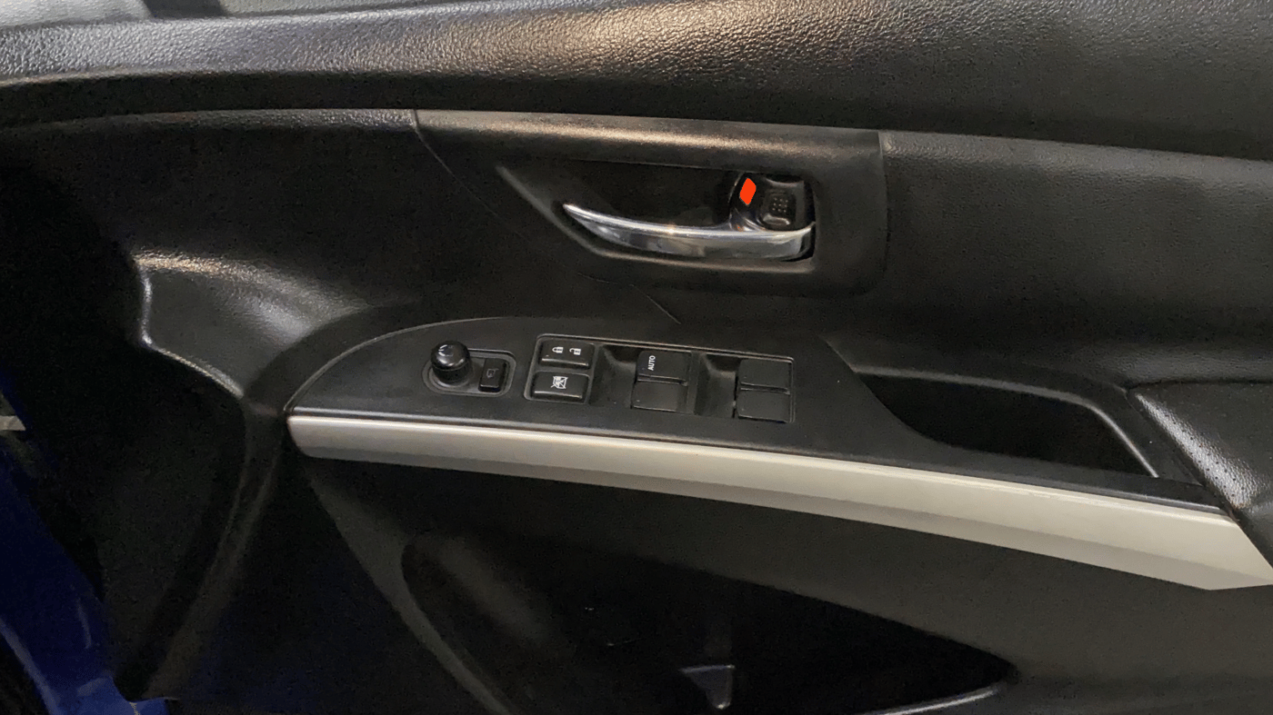 2015 Maruti S Cross DELTA 1.6, Diesel, Manual, 69,587 km, Driver Side Door Panels Control