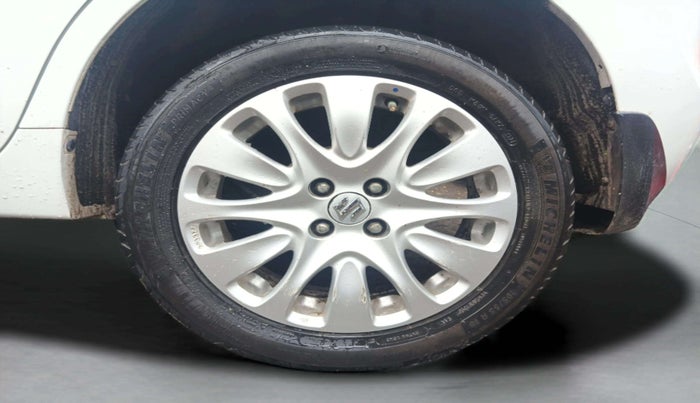 2015 Maruti Baleno ALPHA PETROL 1.2, Petrol, Manual, 54,256 km, Left Rear Wheel