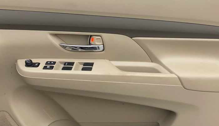 2021 Maruti Ertiga VXI CNG, CNG, Manual, 39,939 km, Driver Side Door Panels Control