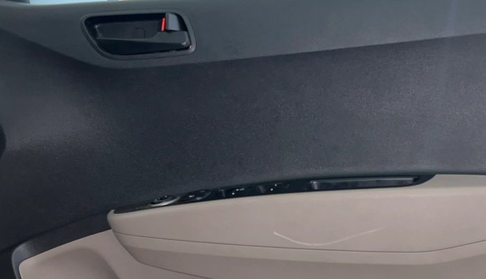 2018 Hyundai Grand i10 MAGNA 1.2 KAPPA VTVT, Petrol, Manual, 46,010 km, Driver Side Door Panels Control