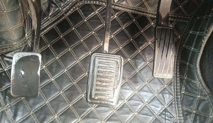 2021 Mahindra Bolero B6, Diesel, Manual, 78,566 km, Pedals