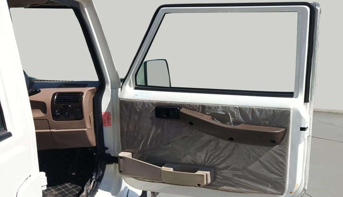 2021 Mahindra Bolero B6, Diesel, Manual, 78,566 km, RHS Front Door