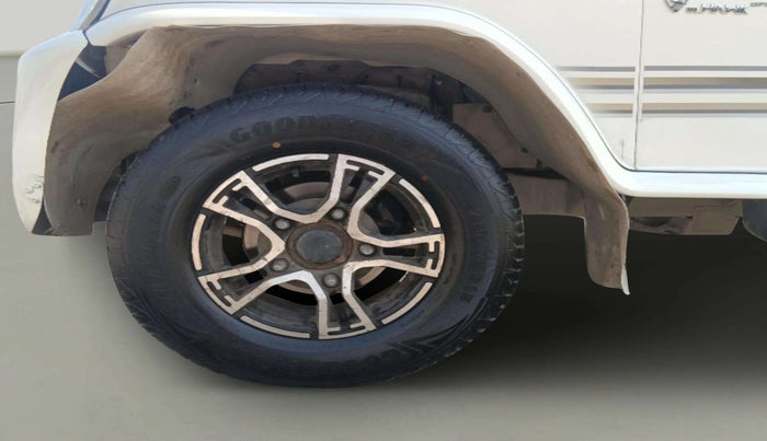 2021 Mahindra Bolero B6, Diesel, Manual, 78,566 km, Left Front Wheel