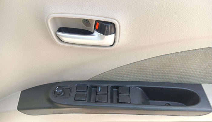 2018 Maruti Celerio ZXI AMT (O), Petrol, Automatic, 59,016 km, Driver Side Door Panels Control