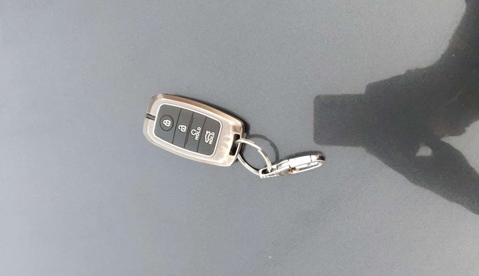 2023 KIA SELTOS  HTX IVT G, Petrol, Automatic, 43,006 km, Key Close Up
