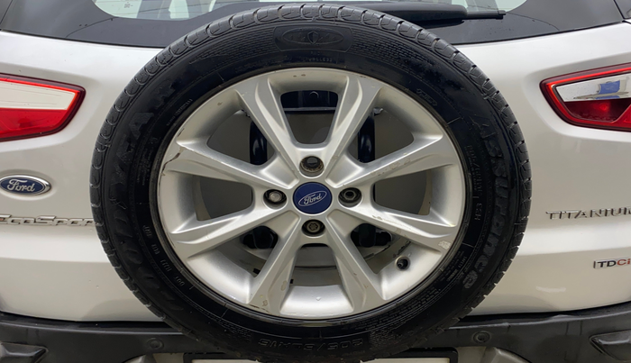 2018 Ford Ecosport TITANIUM 1.5L DIESEL, Diesel, Manual, 1,37,816 km, Spare Tyre