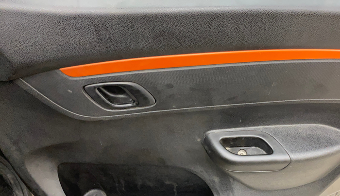 2018 Renault Kwid CLIMBER 1.0 AMT, Petrol, Automatic, 63,286 km, Driver Side Door Panels Control