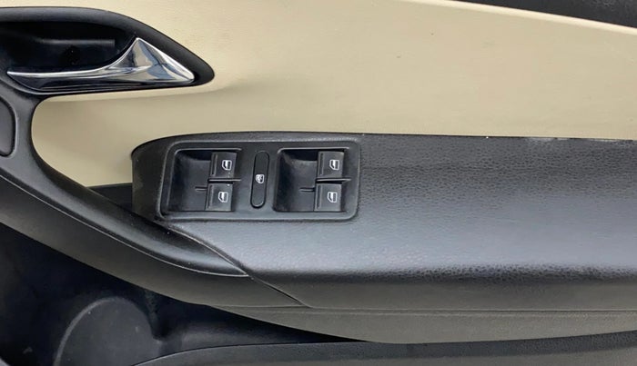 2017 Skoda Rapid STYLE 1.5 TDI AT, Diesel, Automatic, 71,393 km, Driver Side Door Panels Control